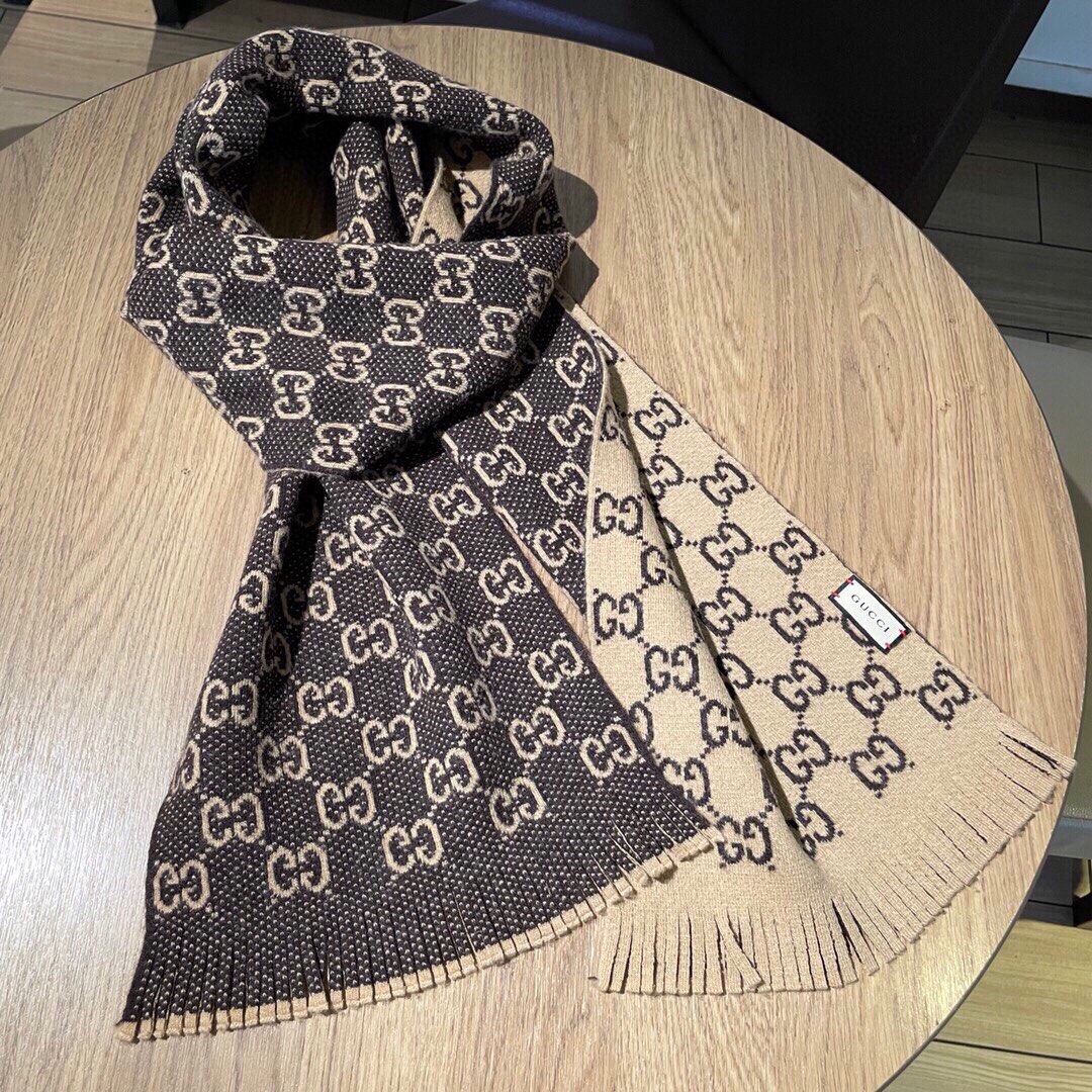 Gucci cashmere Scarf 112748