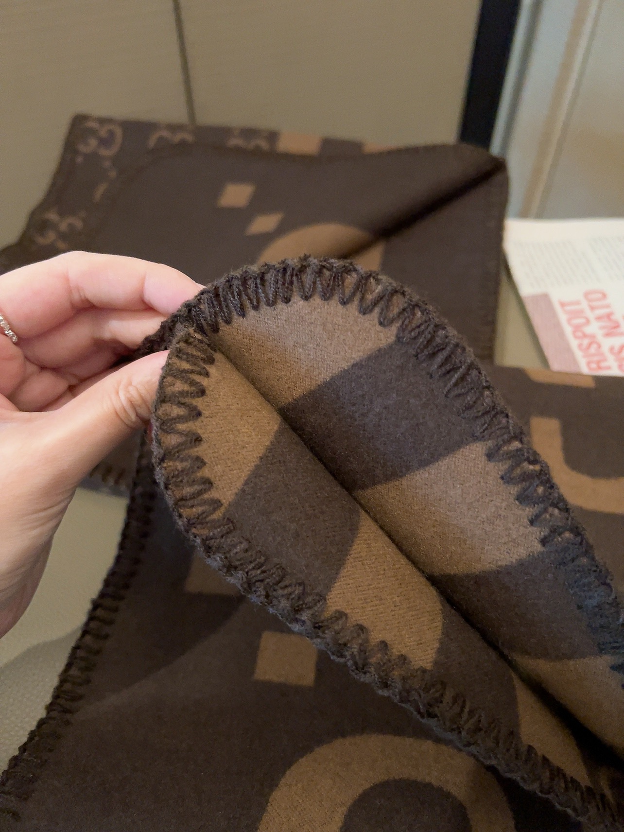Gucci cashmere Scarf 112746