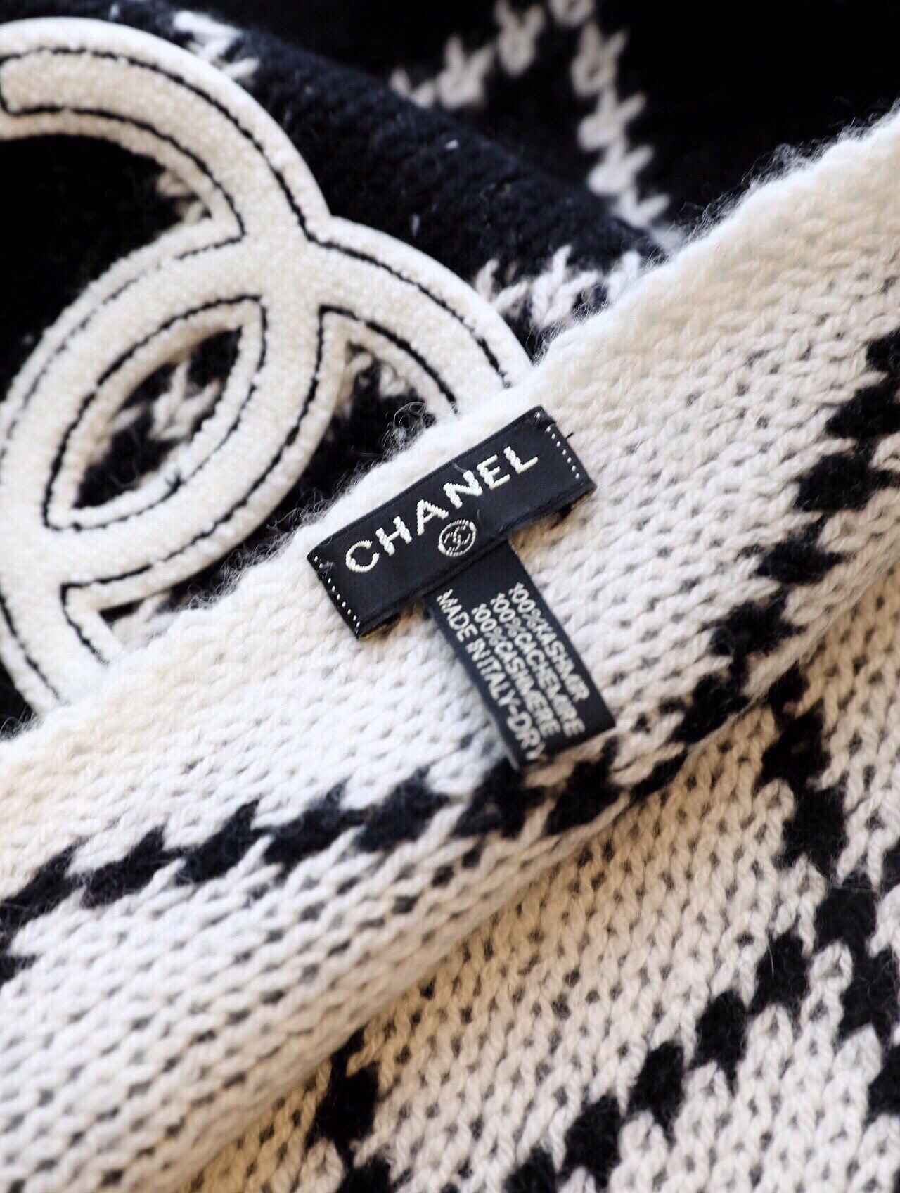 Chanel cashmere Scarf