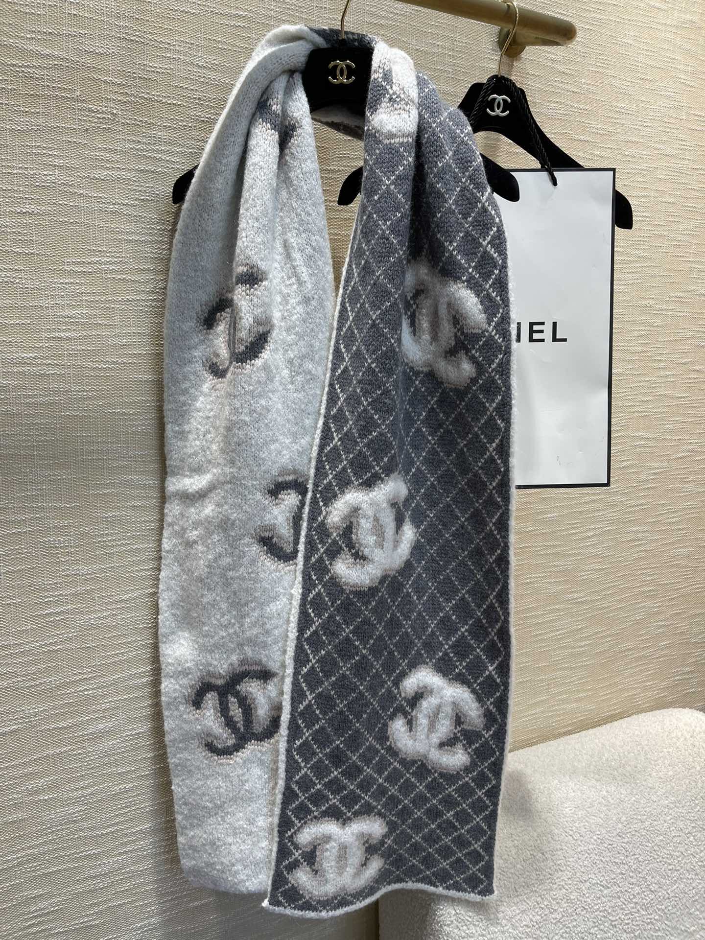 Chanel cashmere Scarf