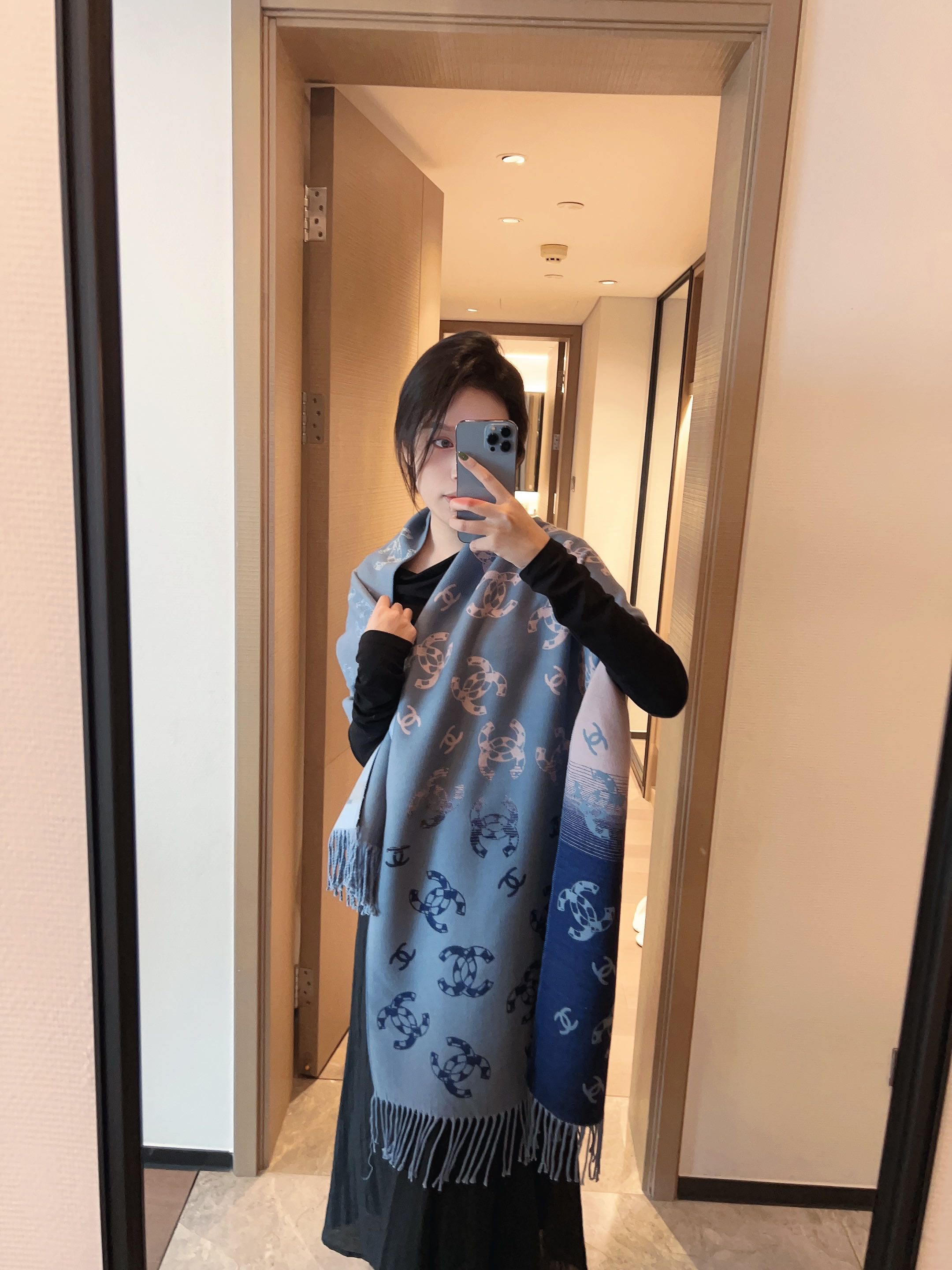 Chanel cashmere Scarf 112787