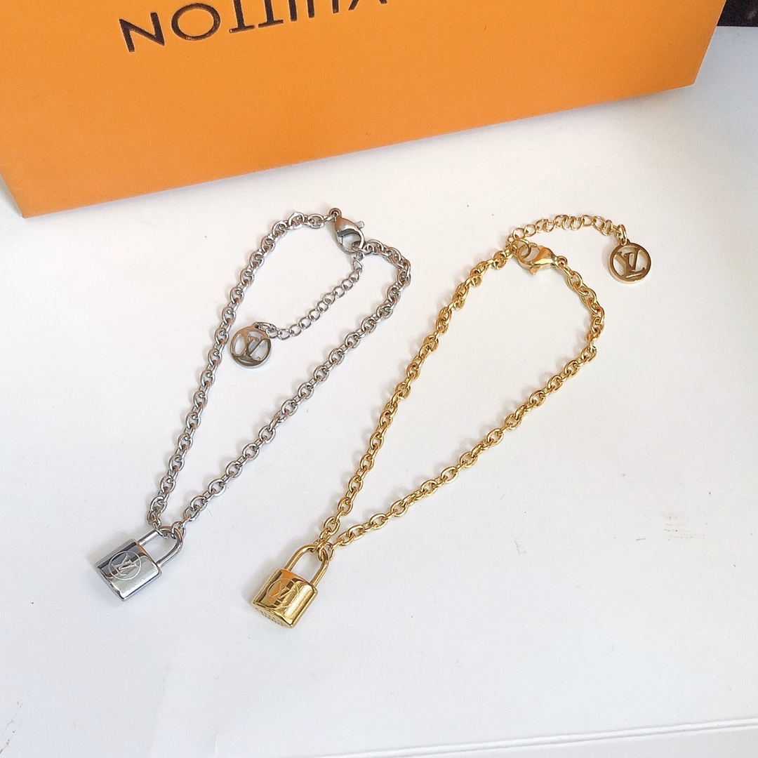 LV Louis vuitton necklace 112801