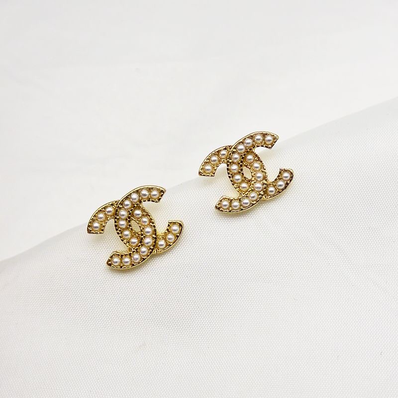Chanel pearls earrings 112852