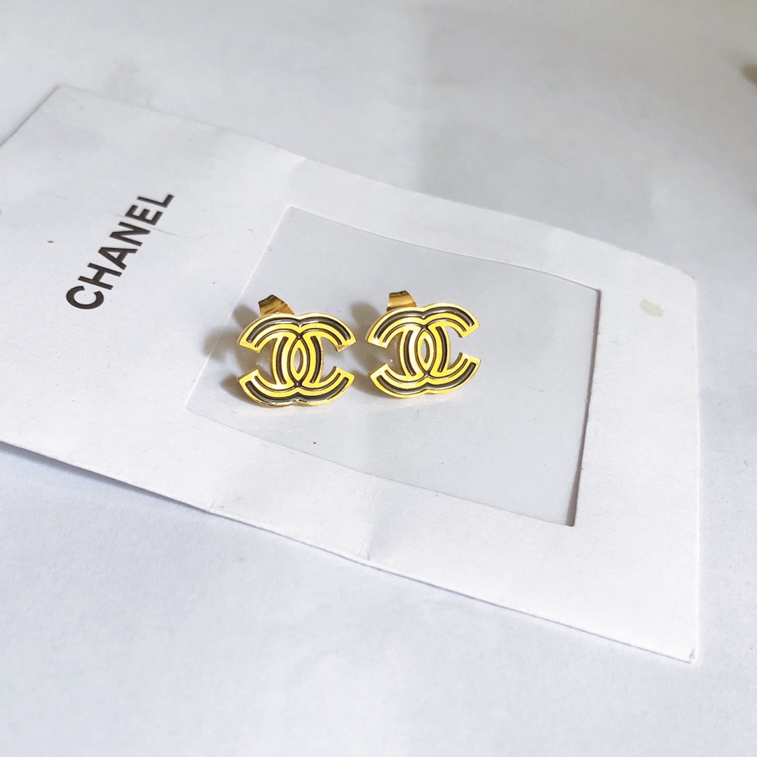 Chanel earrings cc 112819