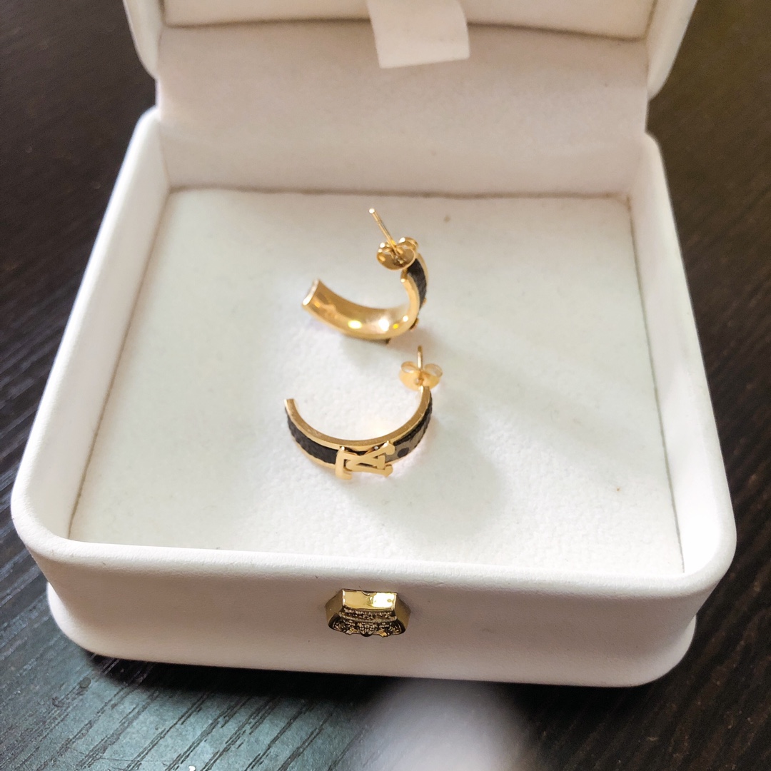 LV Louis vuitton earrings 112815