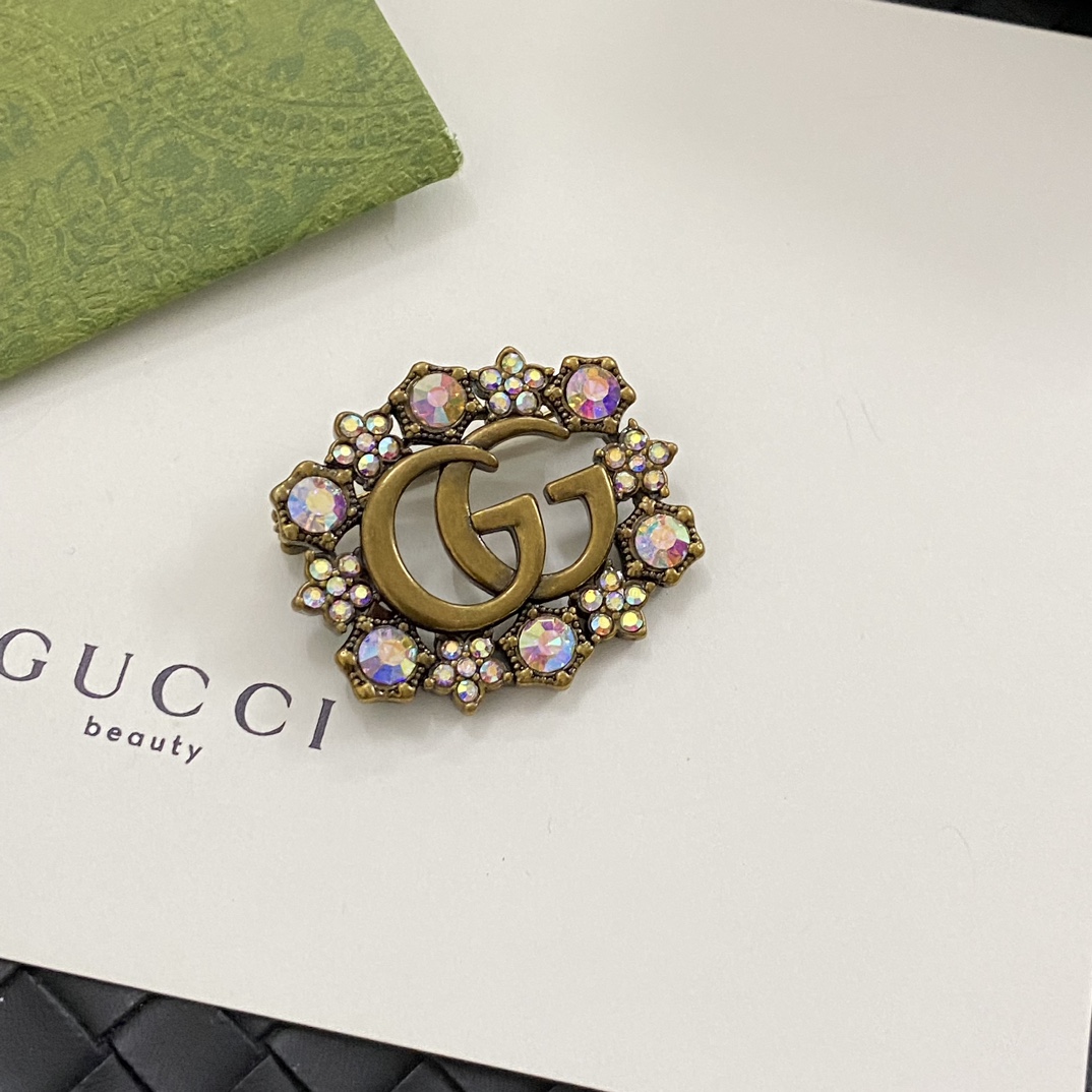 C355 Gucci brooch