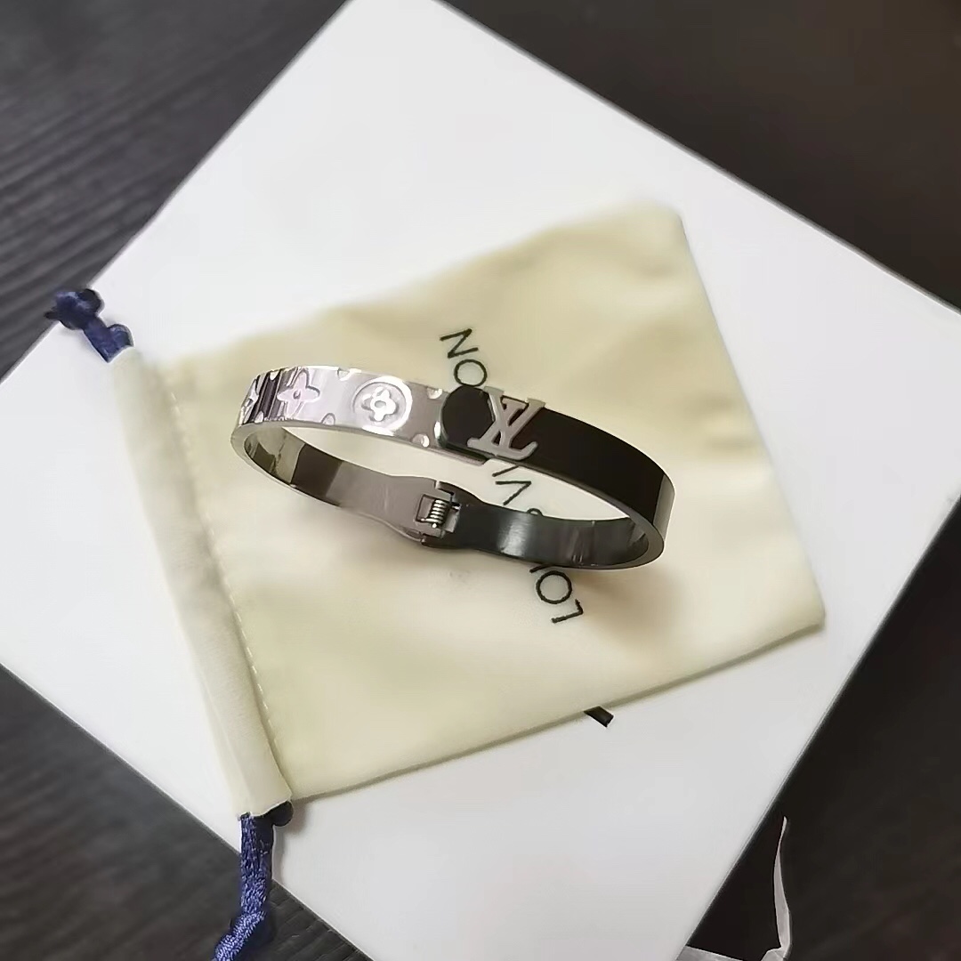 LV Louis vuitton bracelet 112979