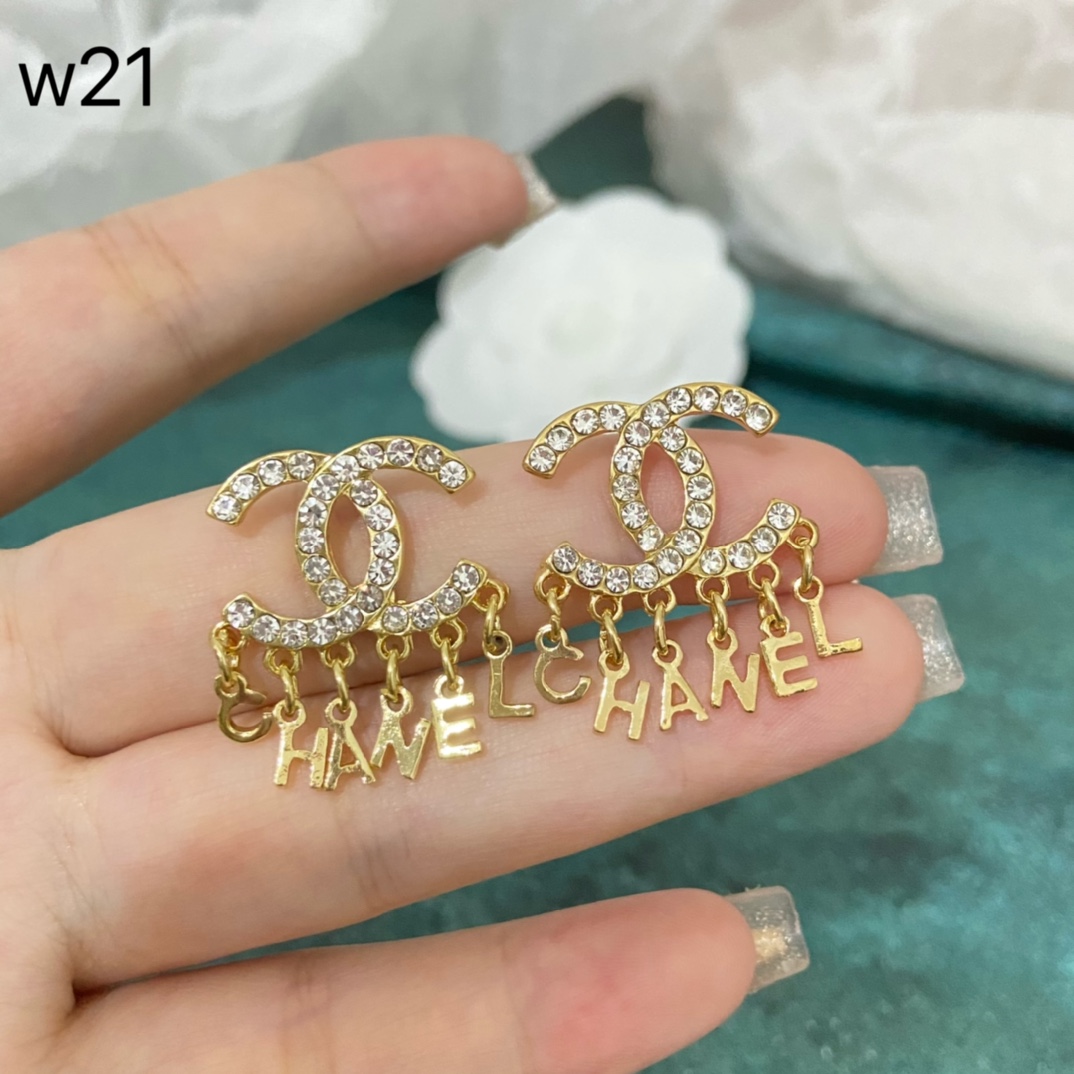 w21 Chanel earrings