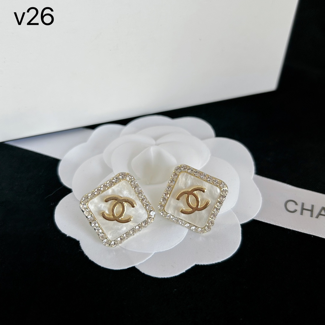 v26 Chanel earrings