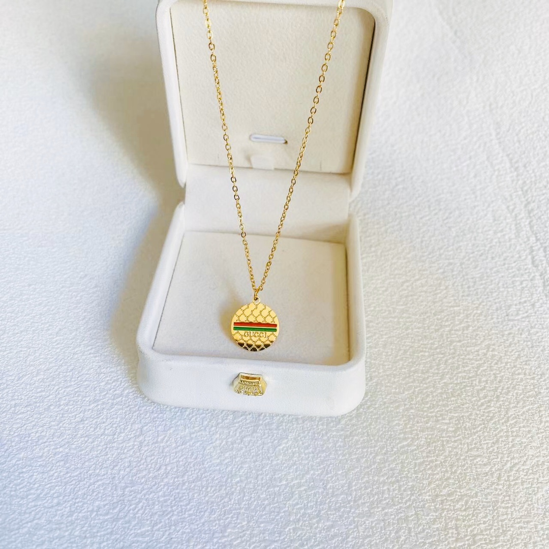 Gucci gold necklace 113145