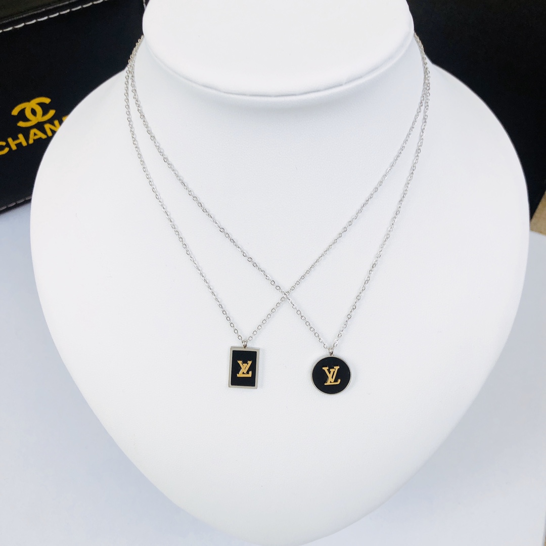 LV Louis vuitton necklace 113136