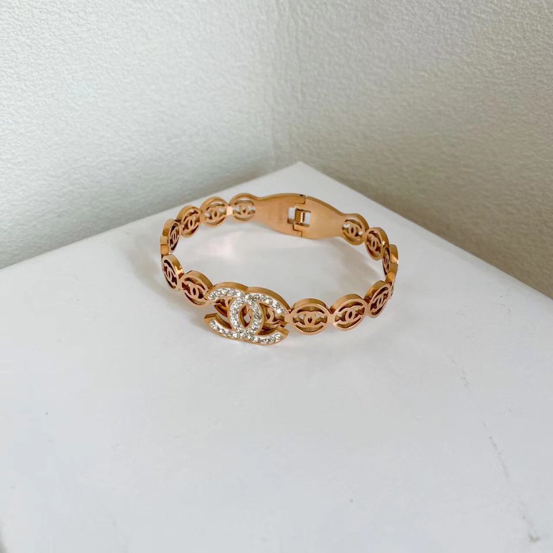 Chanel bracelet 113128