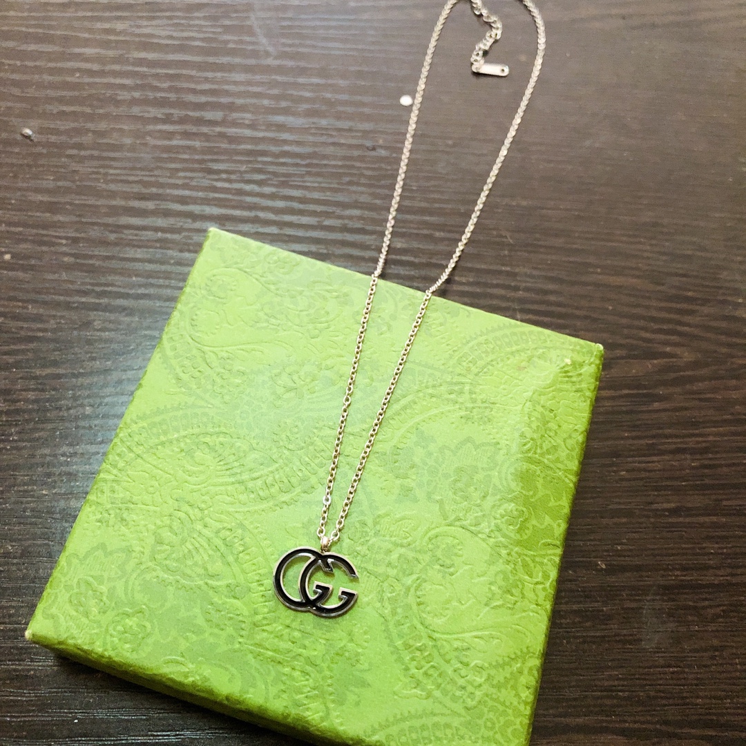 Gucci GG necklace 113225
