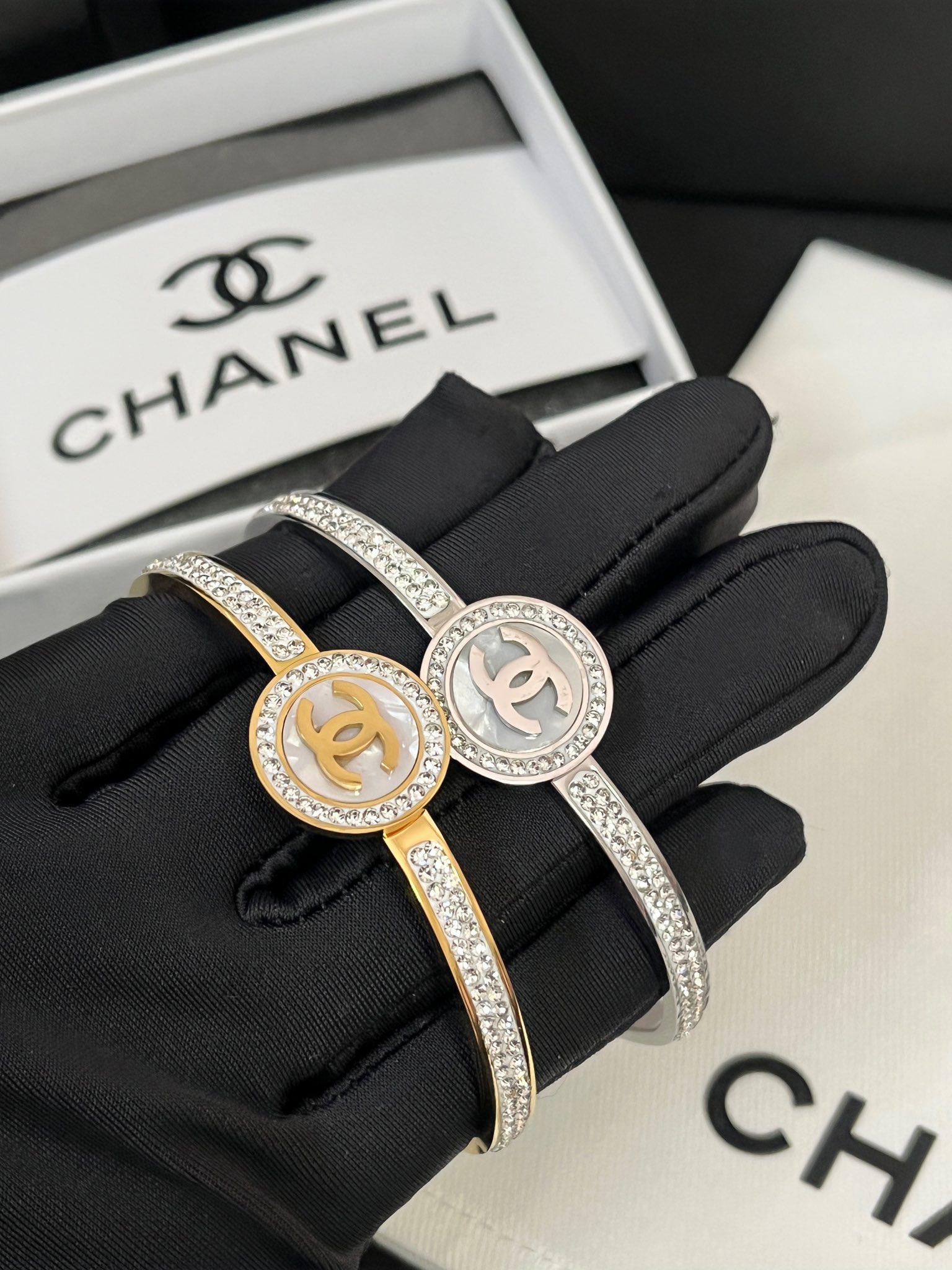 S362 Chanel bracelet