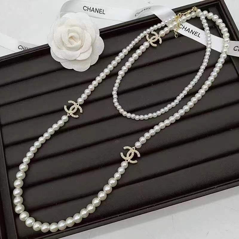 Chanel long pearls necklace 113338