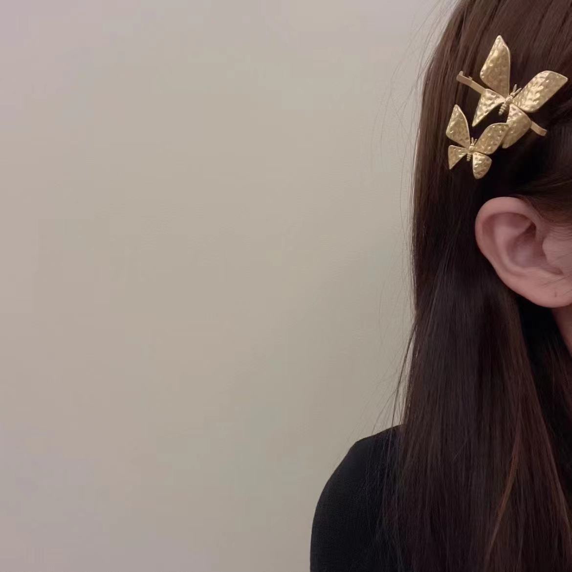 FS7084  Dior butterfly hairclip