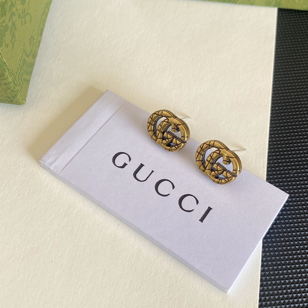 A199  Gucci earrings