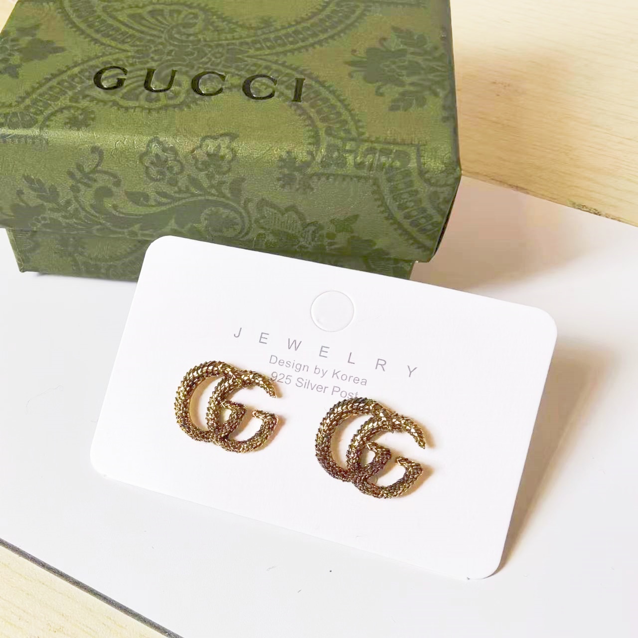 Big sale!Gucci bronze GG earrings