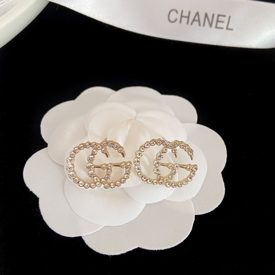 d7 Gucci earrings