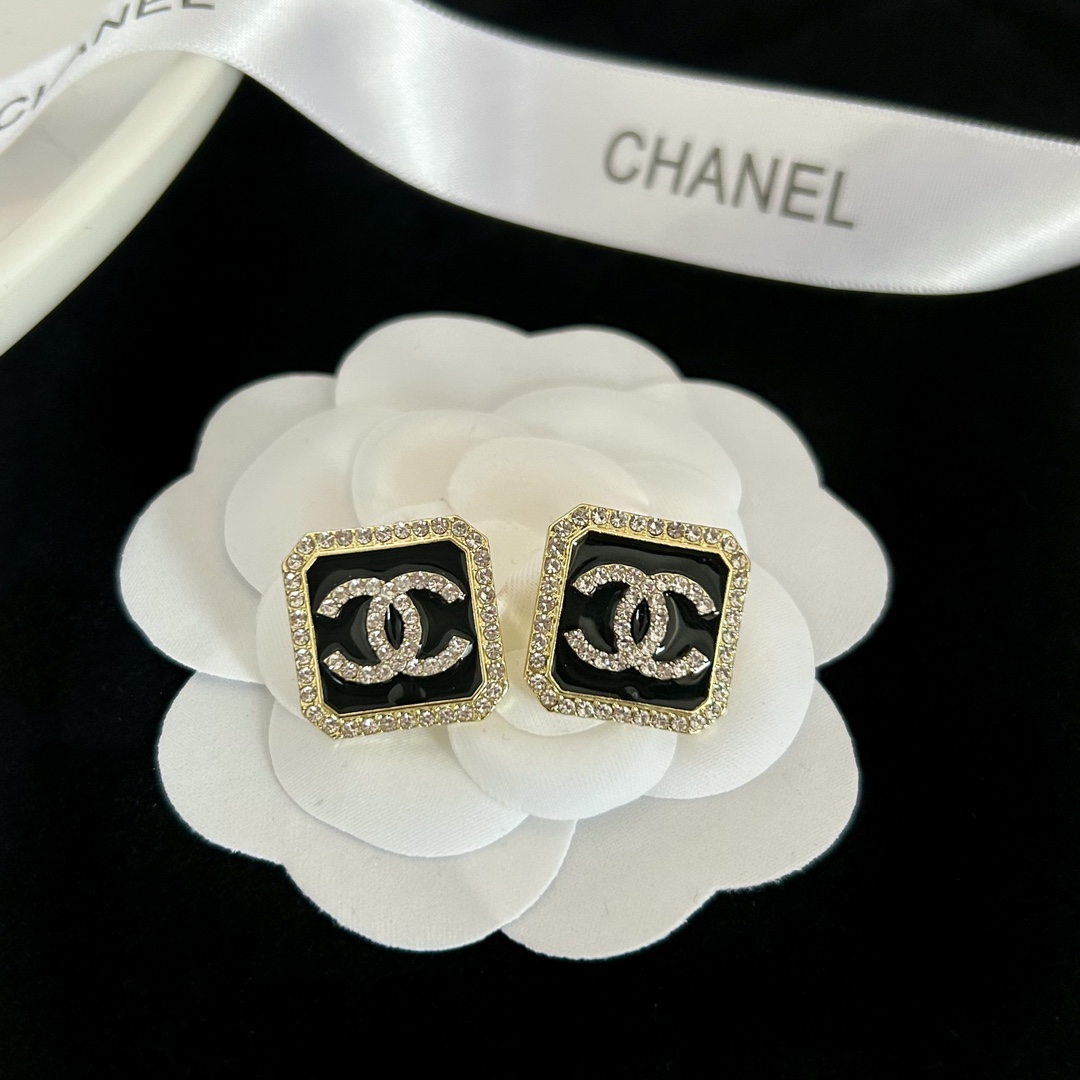 d21 Chanel earrings