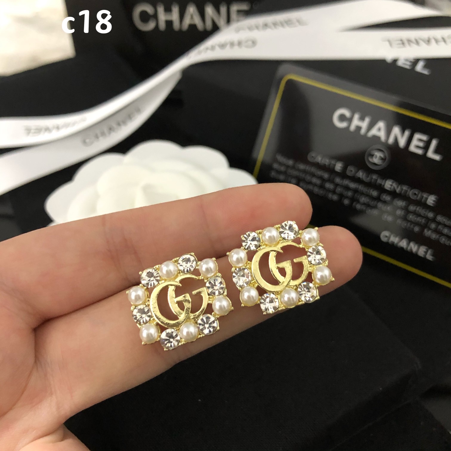 c18 Gucci GG earrings
