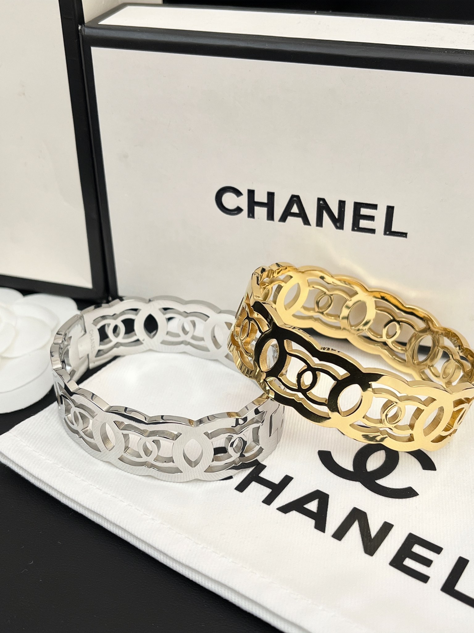 S370 Chanel bracelet