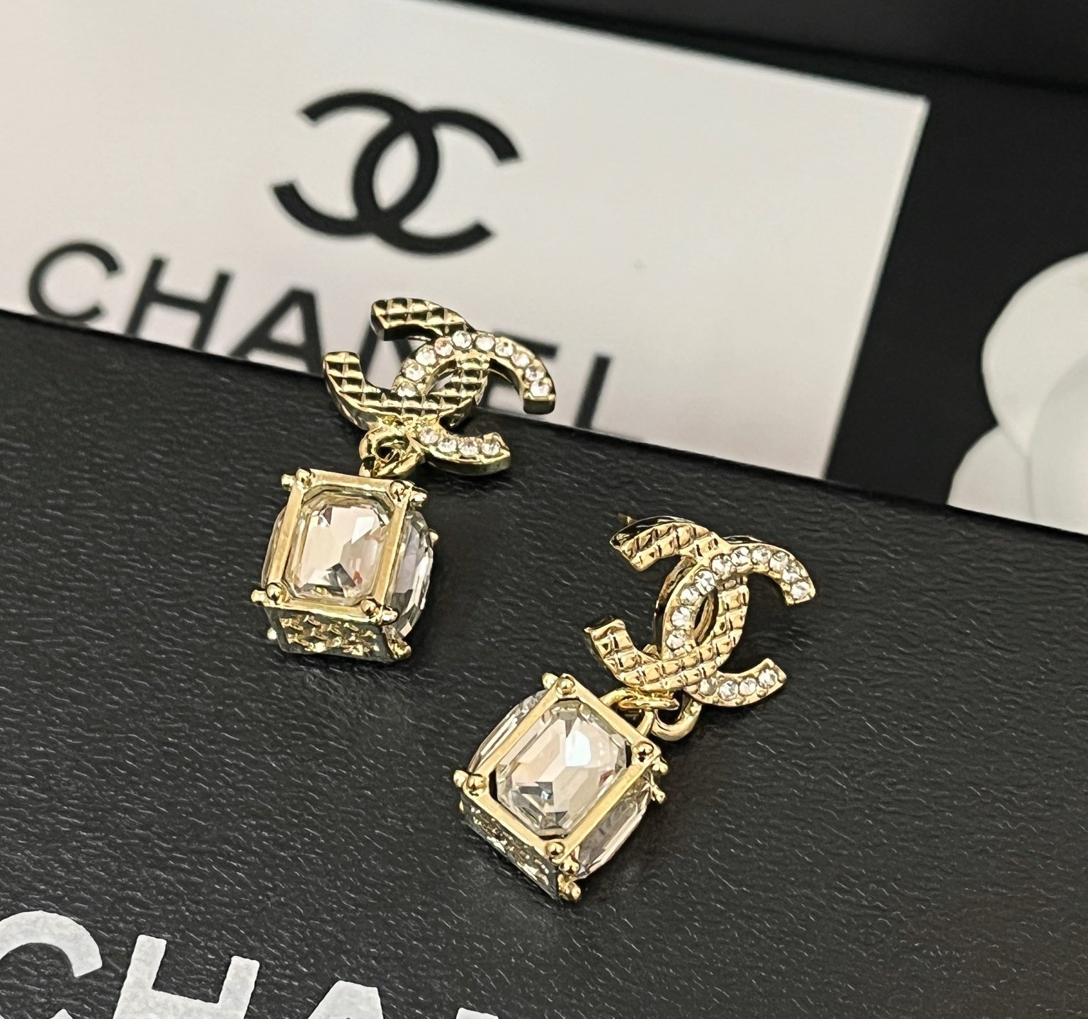 A954 Chanel earrings