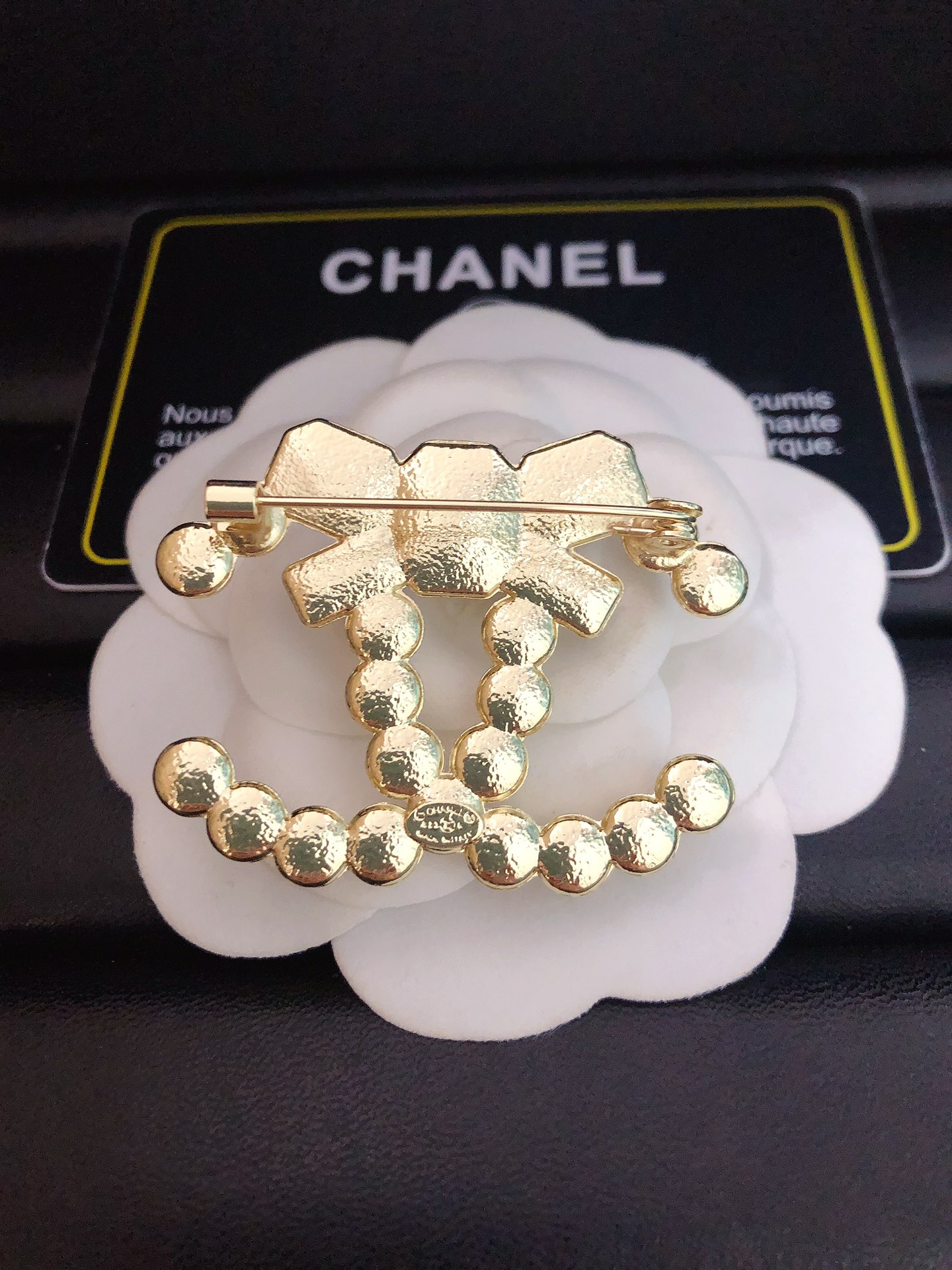 Chanel brooch 113500