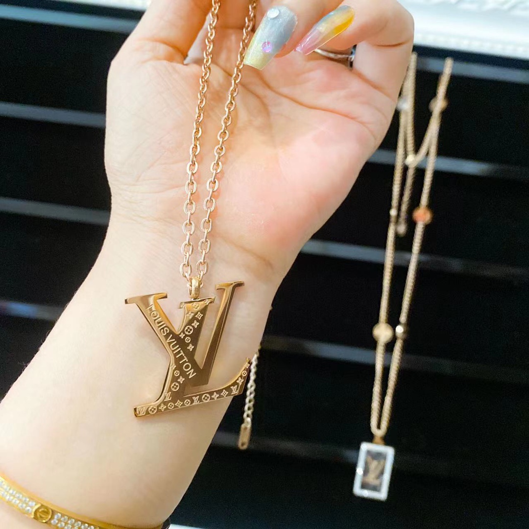 LV necklace 113481