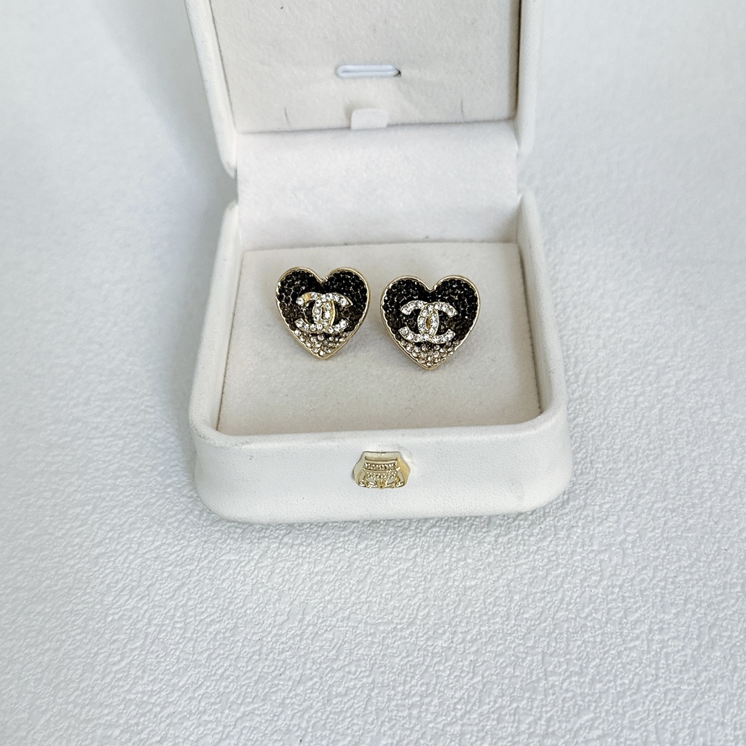 Chanel earrings 113458