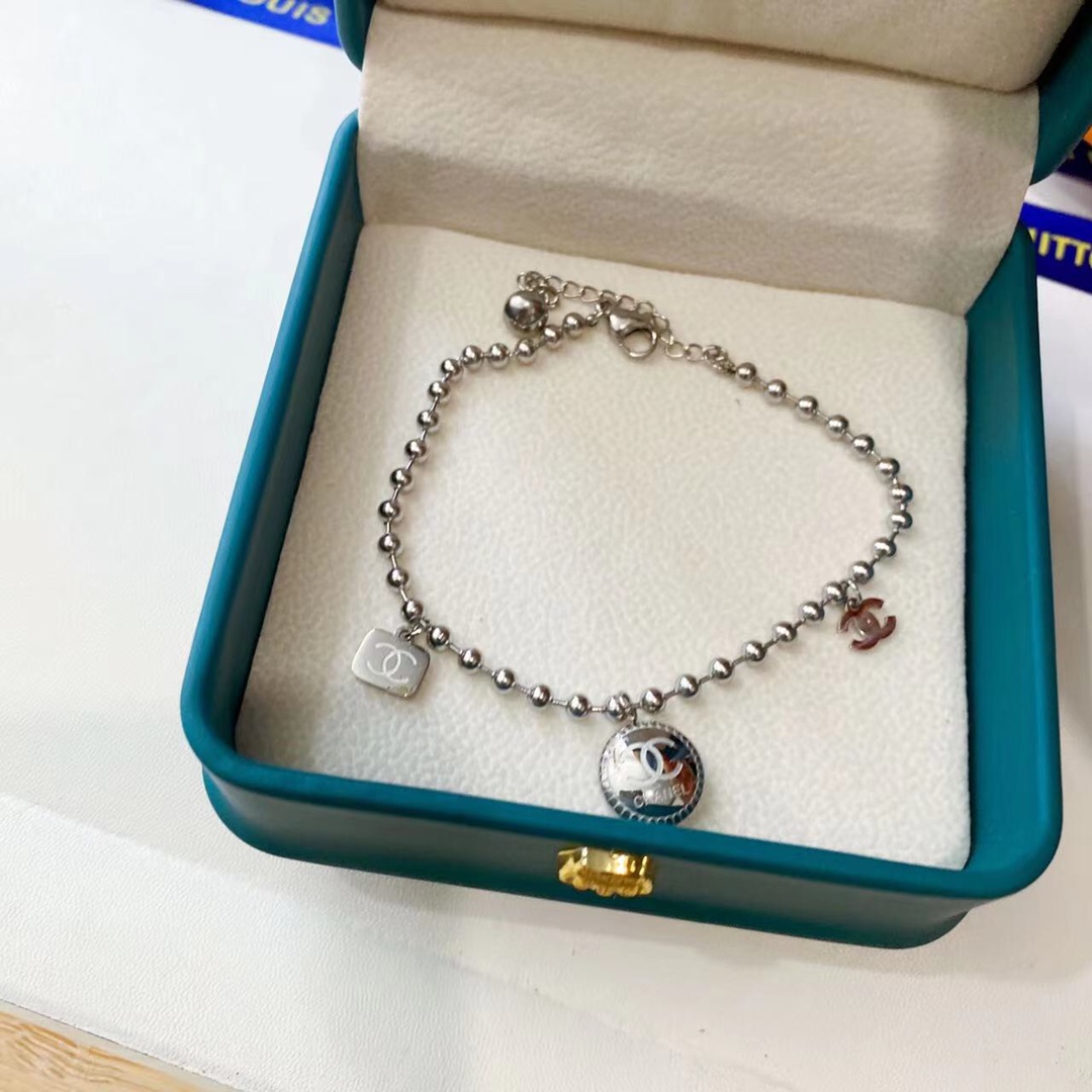Chanel bracelet 113509