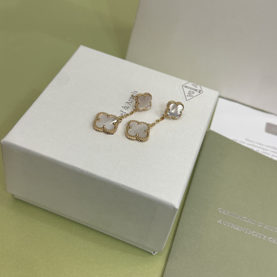 EF4020 VCA Vancleef earrings