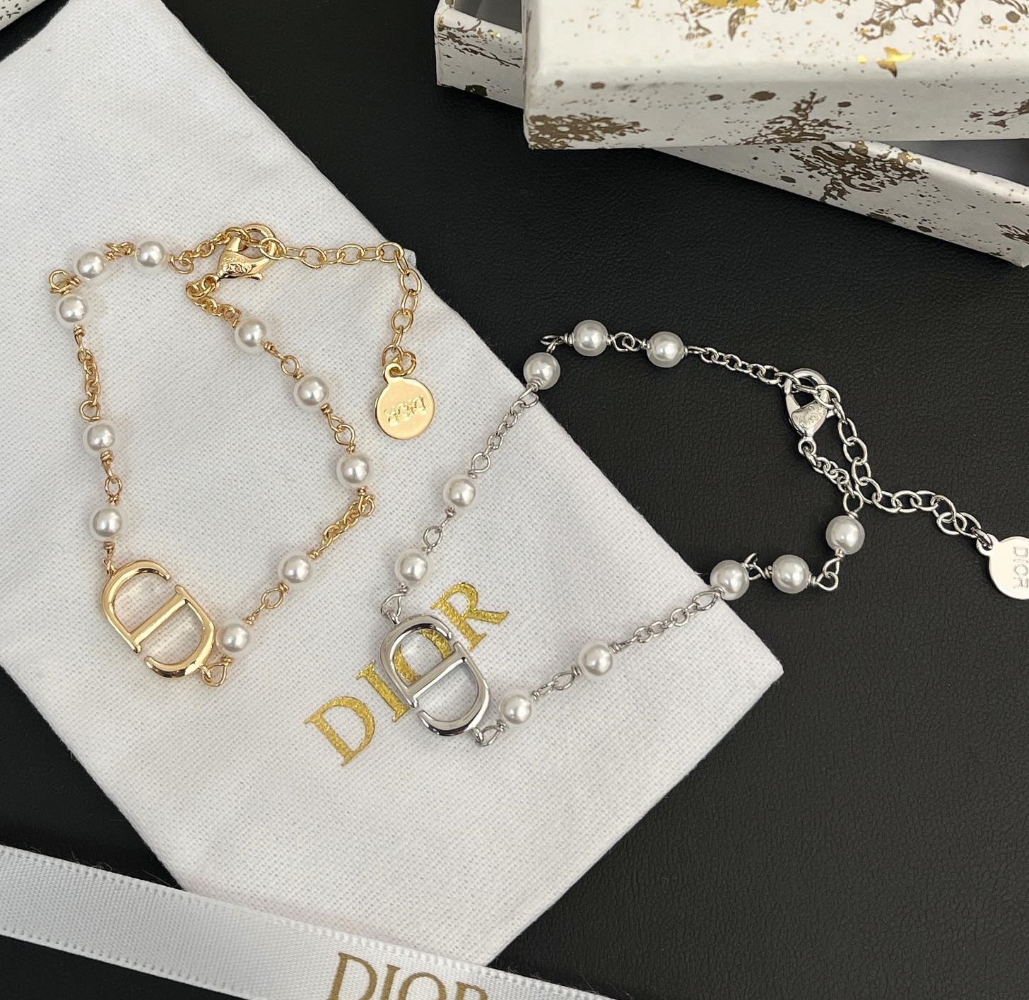 L140 Dior bracelet 113524