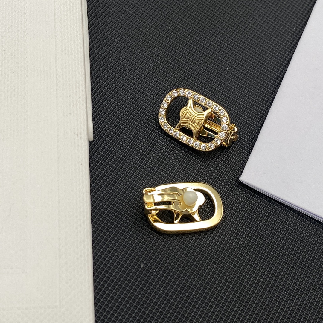 A732 CELINE earclip/earrings