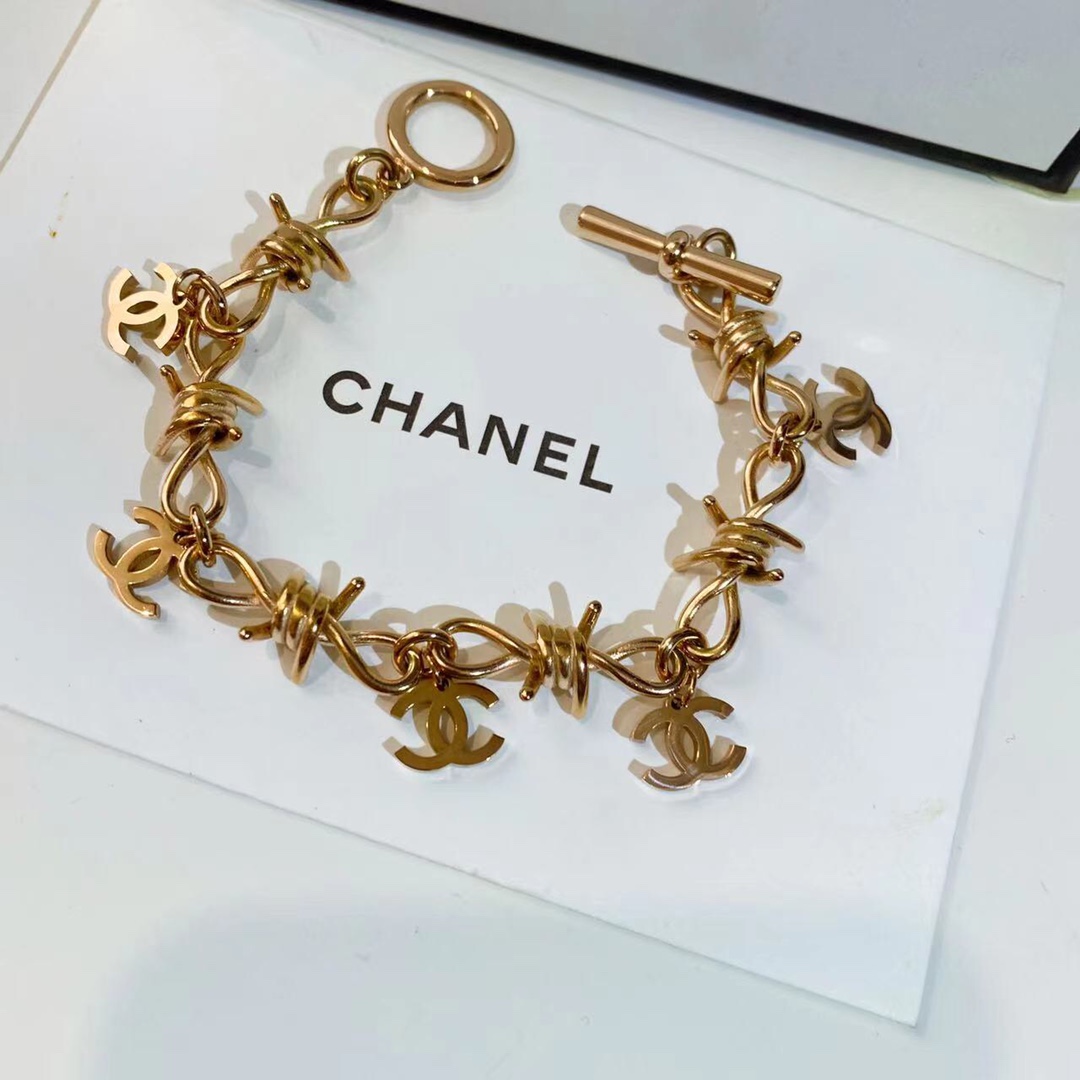 Chanel bracelet 113582
