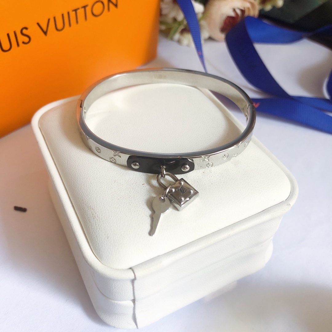 LV Louis vuitton bracelet 113561