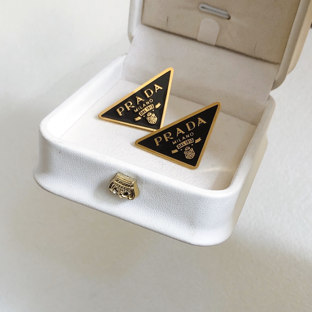 Prada earrings 113586