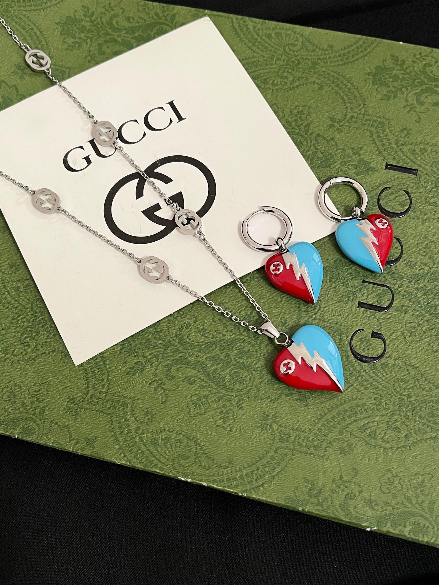 X583 Gucci earrings/necklace