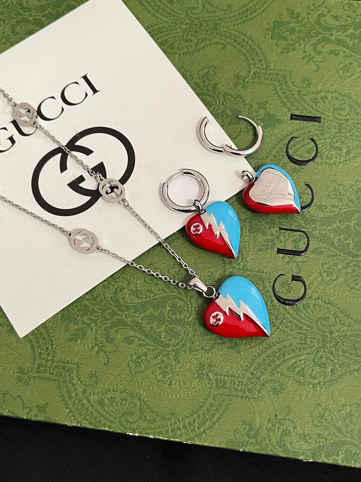 X583 Gucci earrings/necklace