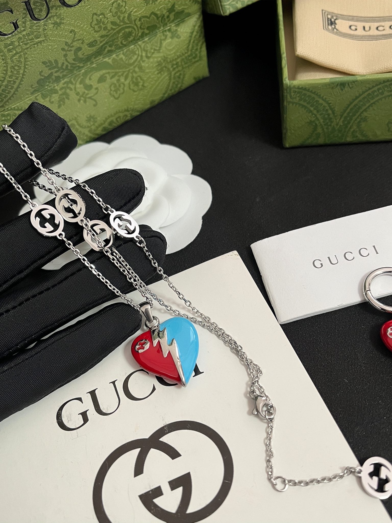 X583 Gucci earrings/necklace