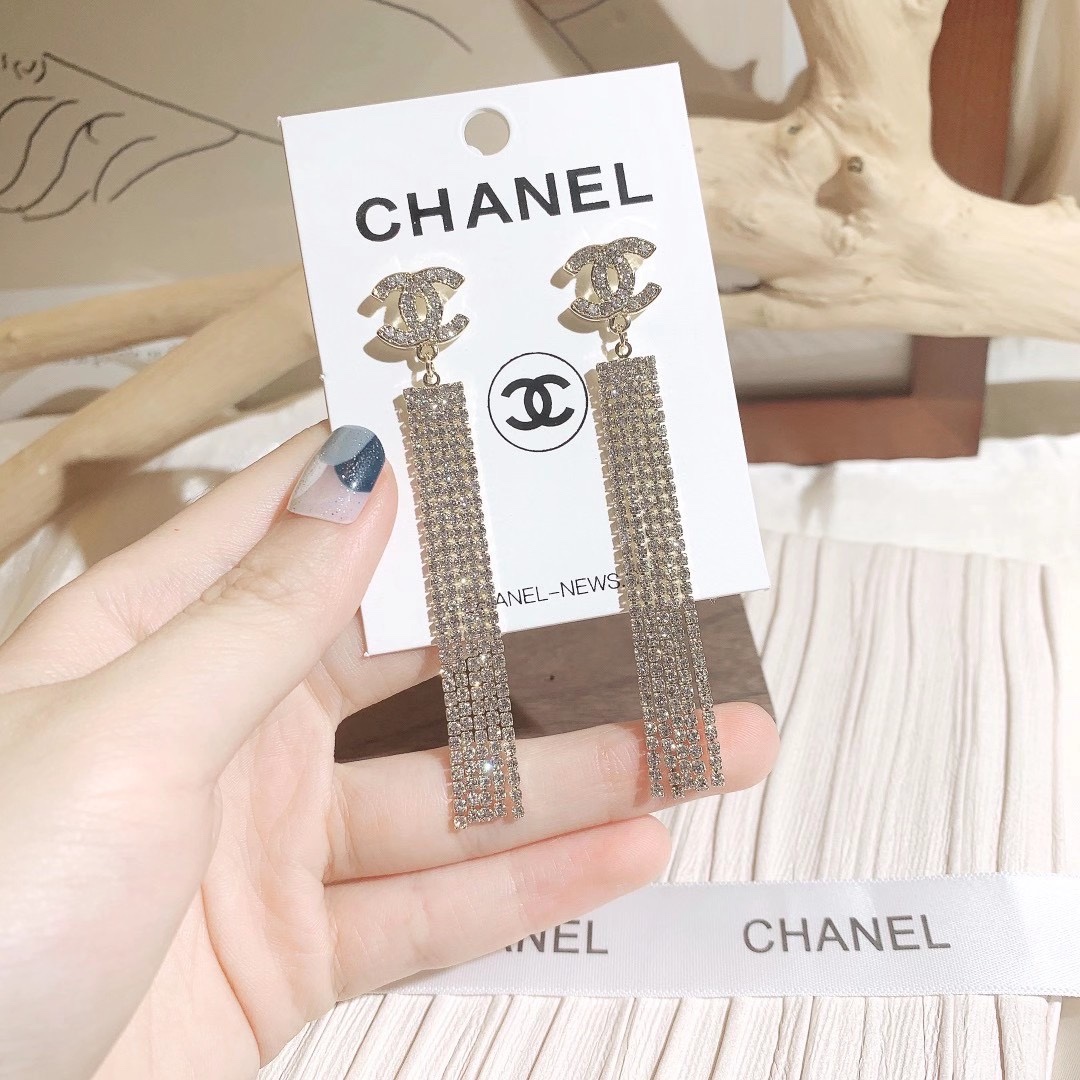 A378 Chanel earrings