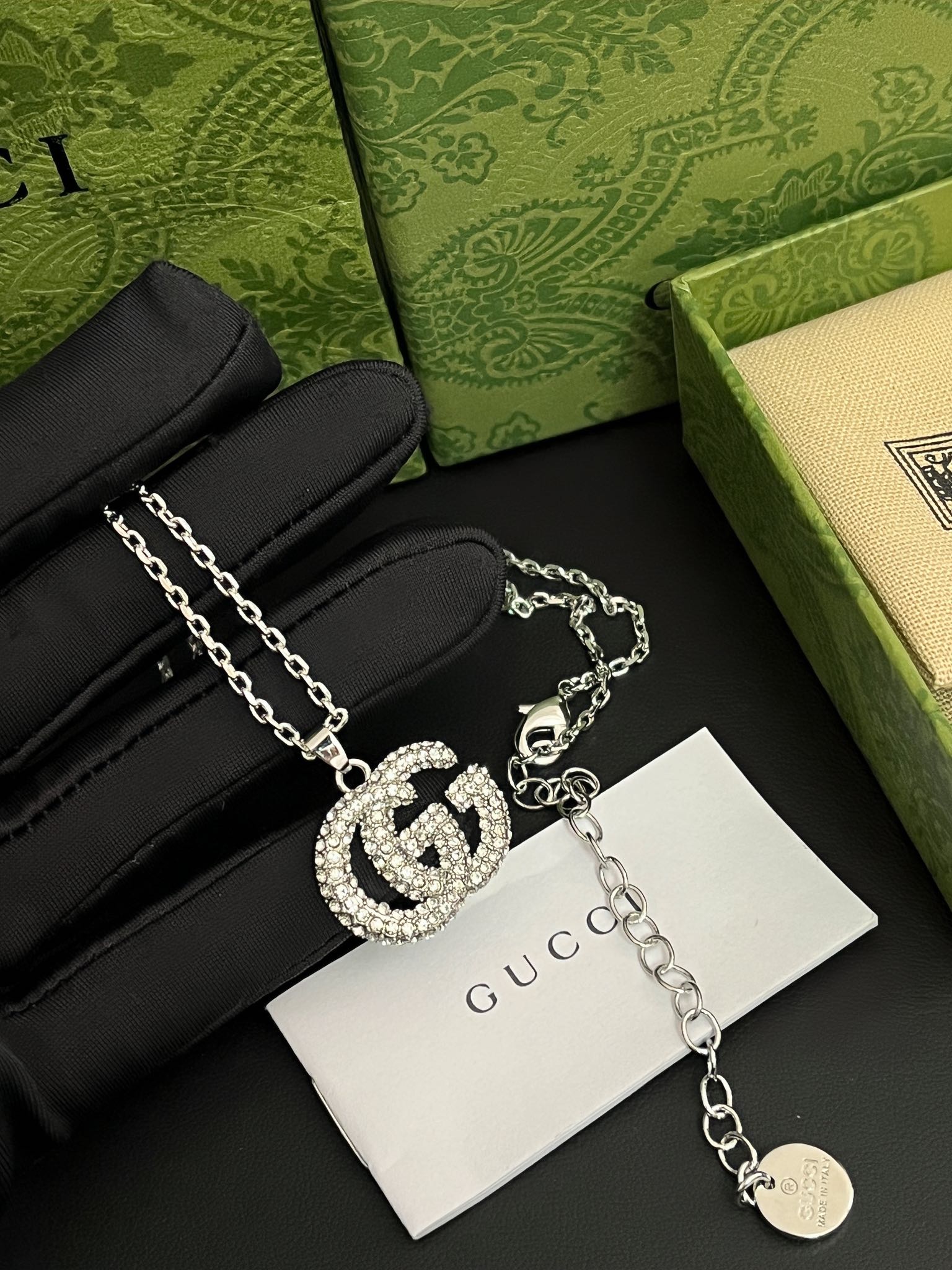 X576 Gucci crystal GG necklace