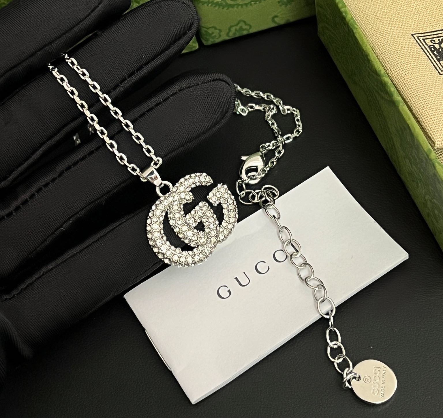 X576 Gucci crystal GG necklace