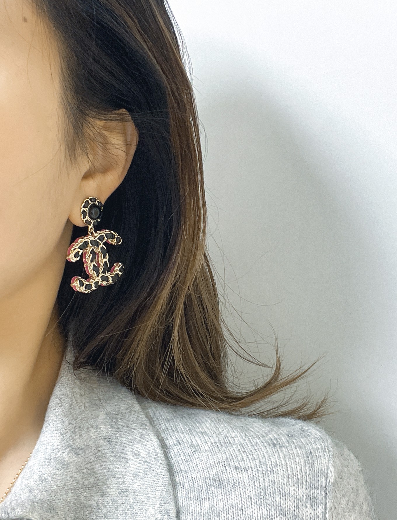 A059 Chanel earrings