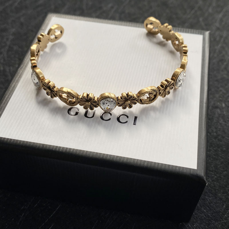 B428  Gucci copper bracelet