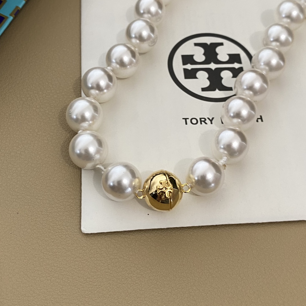 B724  TB-Tory Burch pearls choker necklace