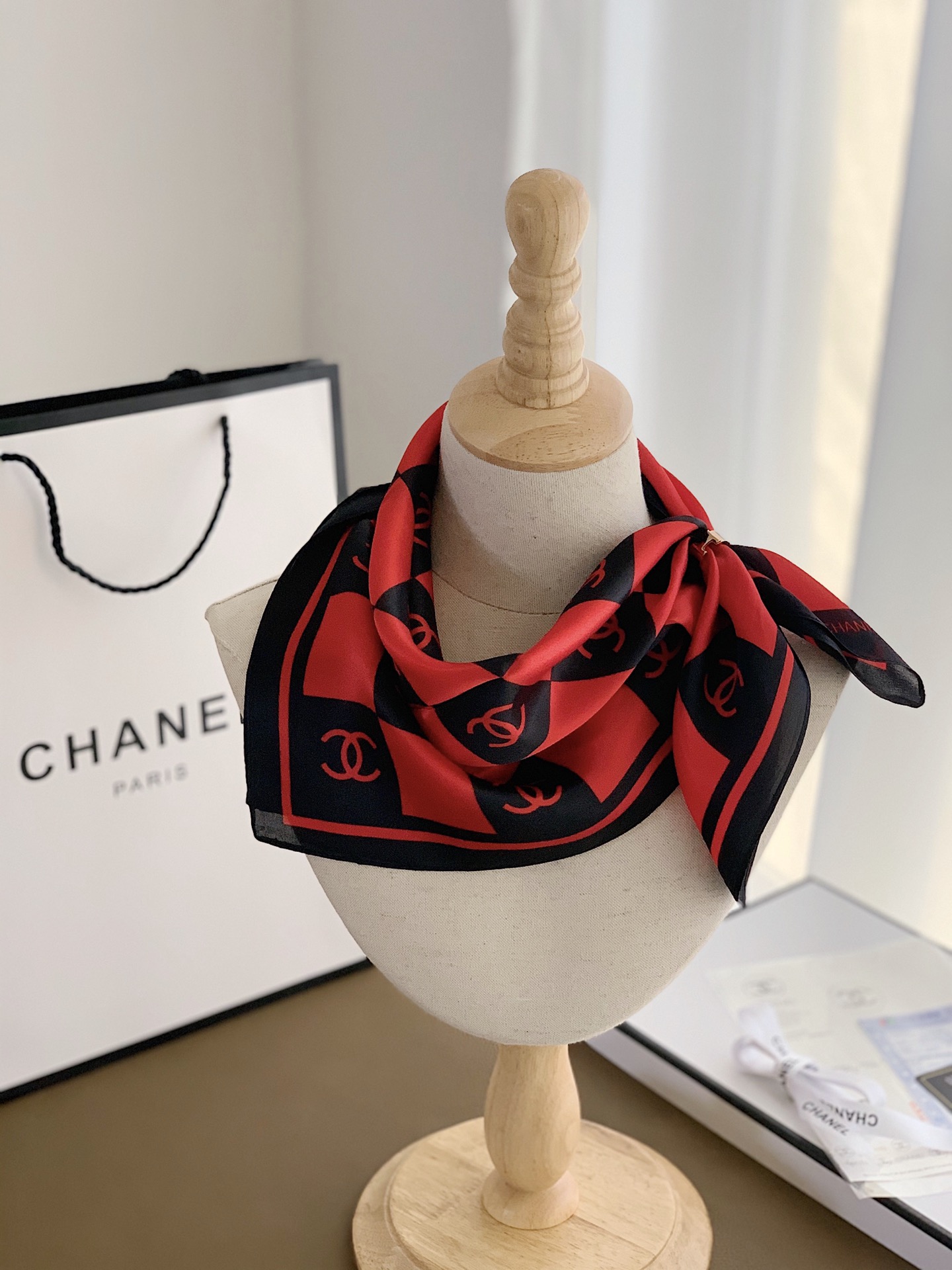 Chanel silk scarf 70cm 113744