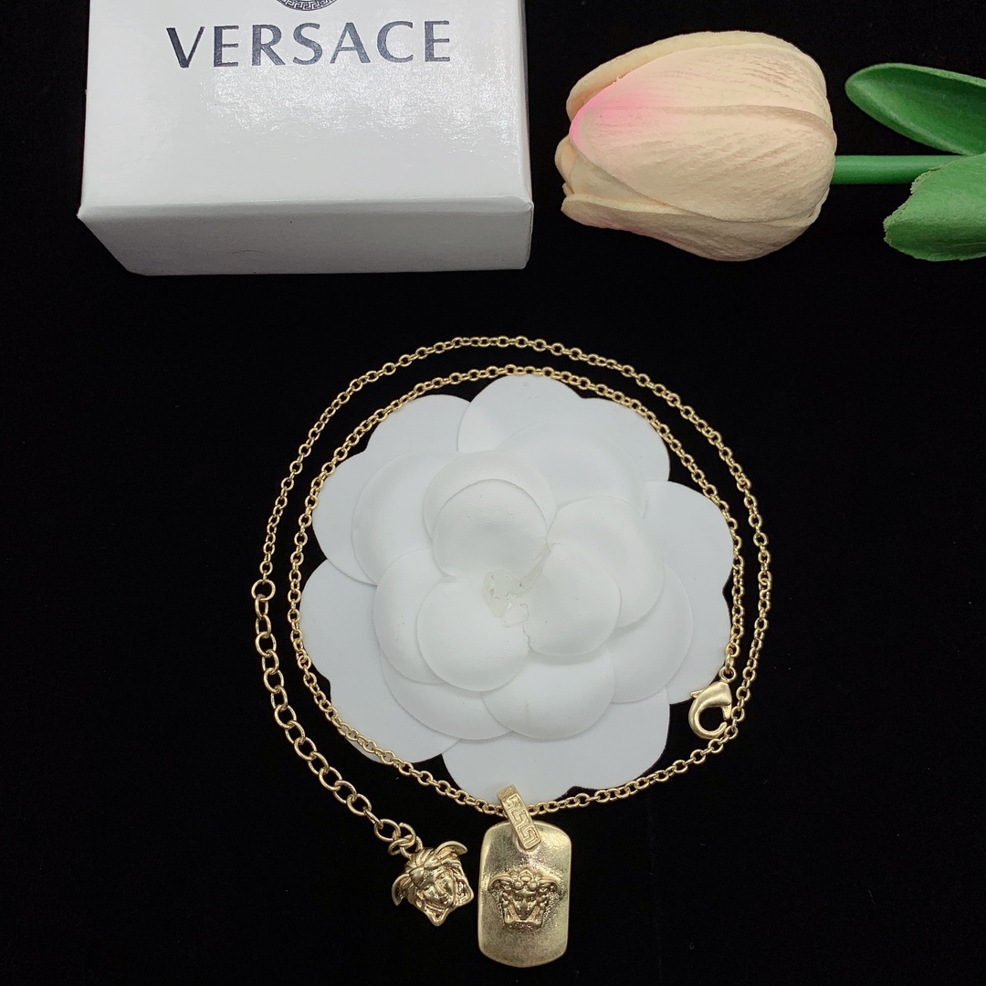 Versace necklace 113772