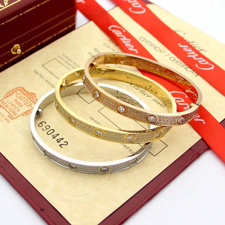 Cartier unfading love Bracelet full diamond