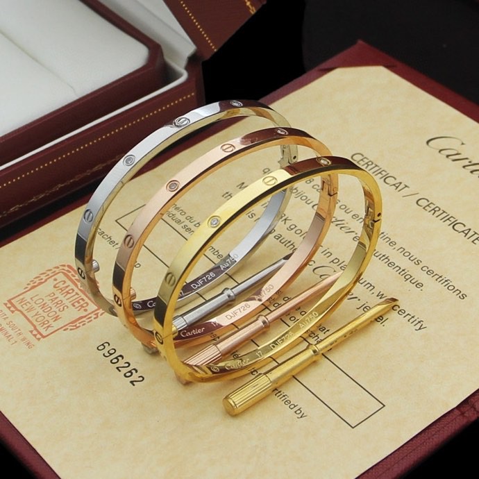 Thin(4-diamond) Cartier unfading love Bracelet